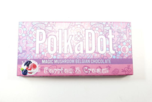 polka dot chocolate bars – berries and cream